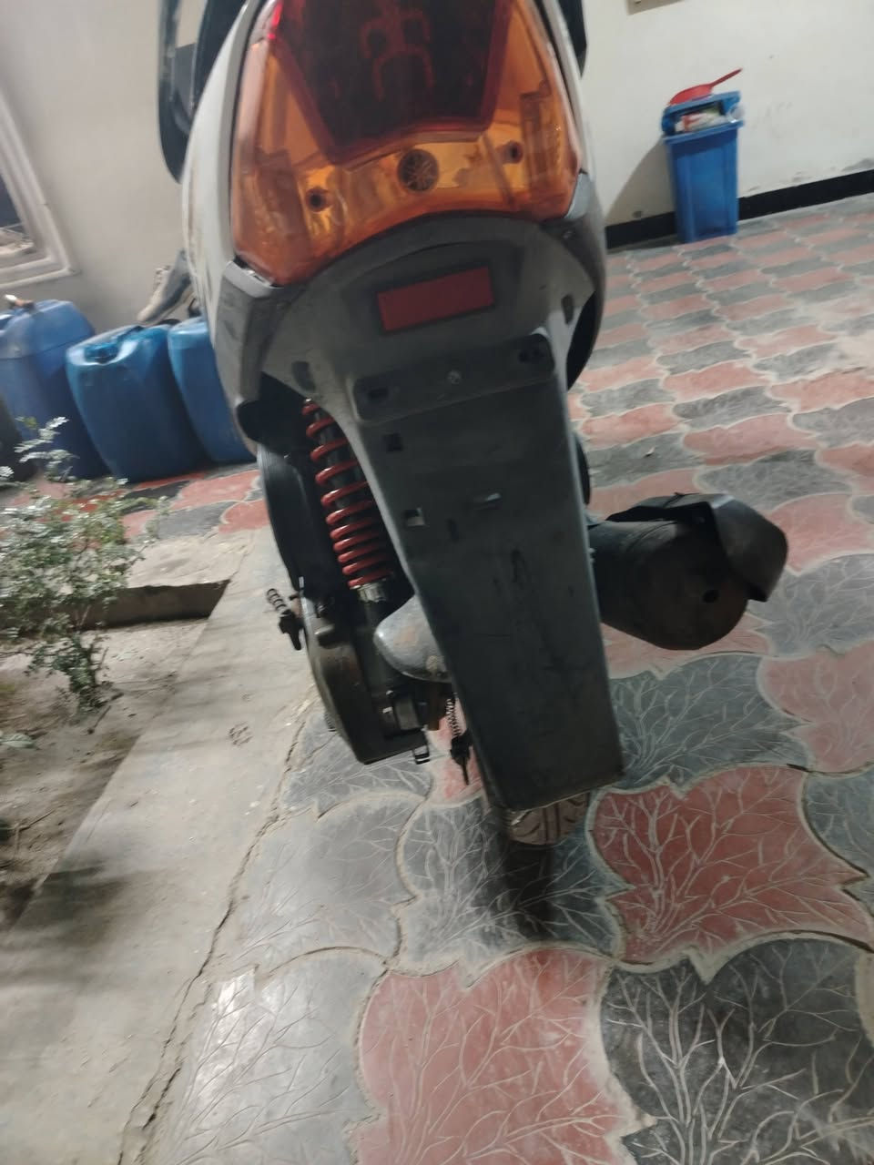 السلام عليكم ماكس عدله كفاله بلاديه برغي مامفتوح سعره ٧٥٠مكان بغداد الدوره رقم *********** وتساب مجود
