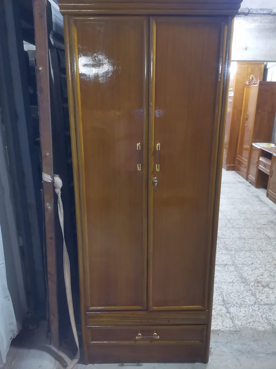 السلام عليكم
٦ وملحق صاج داخل وخارج الظهر جرجوبه مستعمل اخت الجديده شغل ثقيل تزكام درجه اولئ للحجز والاستفسار علئ الرقم او واتساب *********** بغداد السيديه حي الاعلام شارع قطر الندئ
