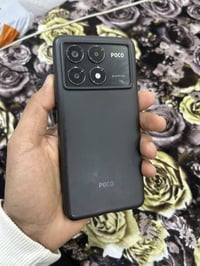 بوكو اكس 6 برو • ٥١٢ • قفل