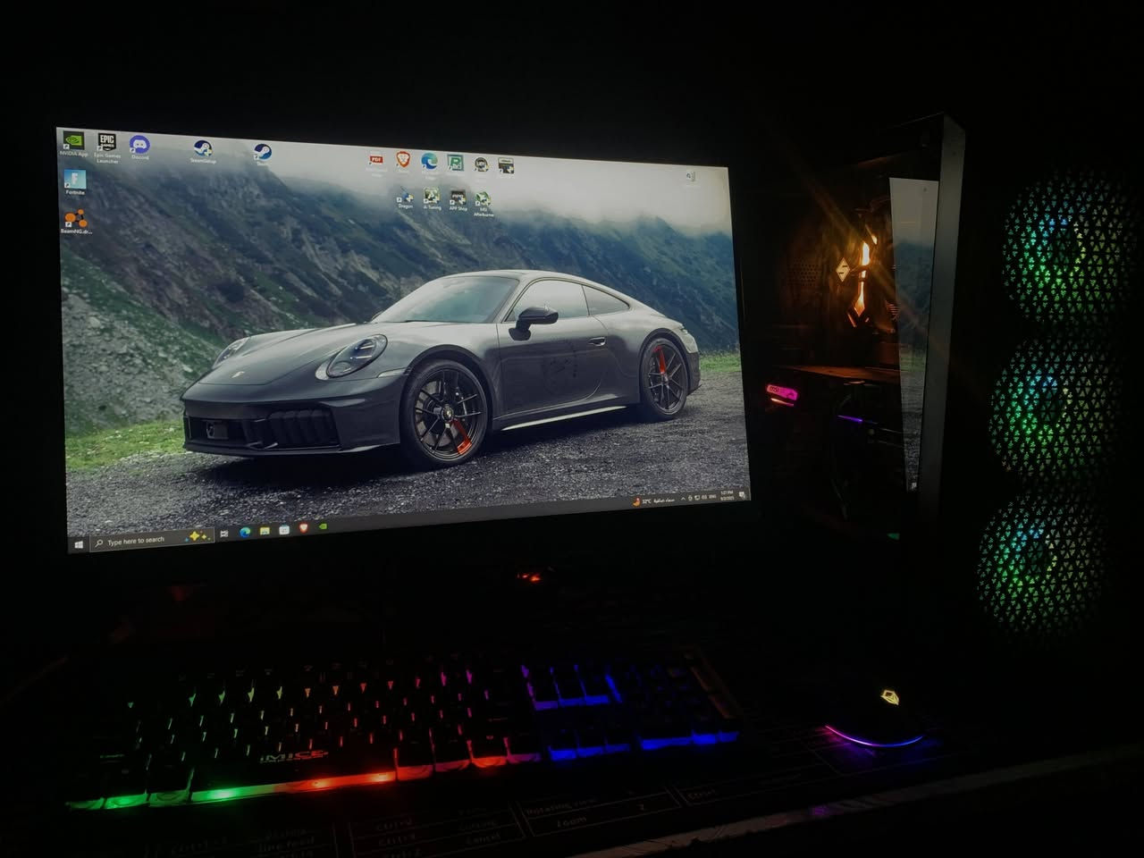 السلام عليكم بيسي للبيع مستعمل نظيف وقطع جديده اني مركبة بنفسي الموصفات ​المعالج (CPU): AMD Ryzen 5 5600
سلام عليكم بيسي للبيع مستعمل نضيف قطع جديده اني مركبه بنفسي مواصفات الجهاز  
المعالج AMD R5 5600 
كارت شاشة MSI GTX 1660 
لوحة الأم B550 STEEL LEGEND قابلة لتطوير وهاي البورد قويه كلش مواصفات عسكريه بيها تنظيم كهرباء منتظم يعني من تطفى الكهرباء عندك ما تضرب سلوتات 
الرام RAM 16 DDR4 
الهارد ssd Lexar 256gb
هارد اضافي ssd G-BONG  D1-SERIES
باور سبلاي AK WARRIOR  600W
الكيس S3-BK-ARGB 
السعر  720 الف بيه مجال بسيط  
العنوان كركوك


**إذا كنت صاحب هذا الإعلان وتريد حذفه لأي سبب، رجاءا أرسل رسالة إلى الدعم الفني**