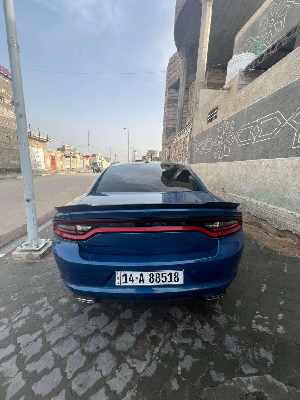 جارجر 2022 كفالة عامة عدا بارد بلبنيد ماشيه 66 الف كيلو لون بحري جديد رقم بصرة sxt بلاك توب سيارة جديدة كلش وجاهزة من كلشي السعر 265 وبيهه مجال رقمي *********** مكاني البصرة الزبير
