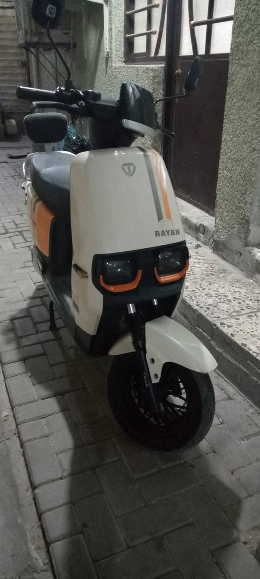 دراجه الريان أم عيون كامله فقط فطر من من اليسار السعر ٧٥٠.)(بغداد الصدريه )(***********)
