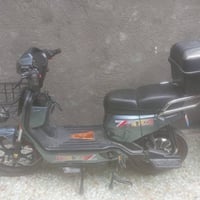 دراجه شحن موديل HIS V9 كامله كلها شغاله نقصها جاملغ خلفي مكسور بس موجو...