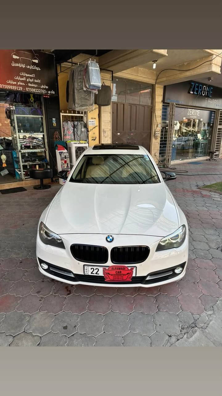 السلام وعليكم Bmw 528i 2016 خليجي شركة العروش بدون صبغ جاملغ الخلفي بي مكان اصغير بارد فقط
ماشية ١٤٨ الف كيلو متر 
المواصفات 
بصمة 
فتحة سقف  
حساس امامي خلفي
مري شفط 
كشن جلد 
تبريد مناخي منفصل 
تبريد خلفي 
بردات 5 + خلفي كهرباء
لايتات زينون دايناميك 
شاشة + وكامرة
كشن كهرباء +وخزن 
استيرن كهرباء + تحكم 
شفتات استيرن 
زراكة لايت 
بلاجكتر زينون 
شرط التحويل فقط
للاستفسار***********
                            *********** أربيل, العراق
