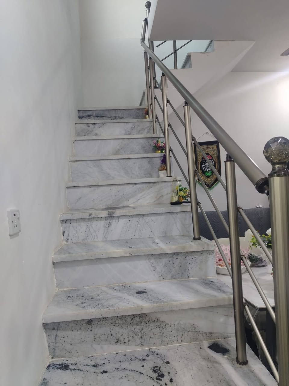 السلام عليكم بيت طابو زراعي مشمول بالتطويب طابق ونص ١٠٥ متر ب 95 وبي مجال ***********
