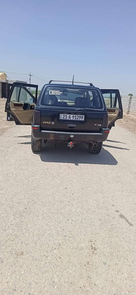 جيب شيروك للبيع الموديل 93رقم السيارة سليمانية سنوية جديده الحد 28 السيارة بسمي تحويل ثاني يوم العنوان واسط حفرية سعر السياره 55  رقم الهاتف ***********
