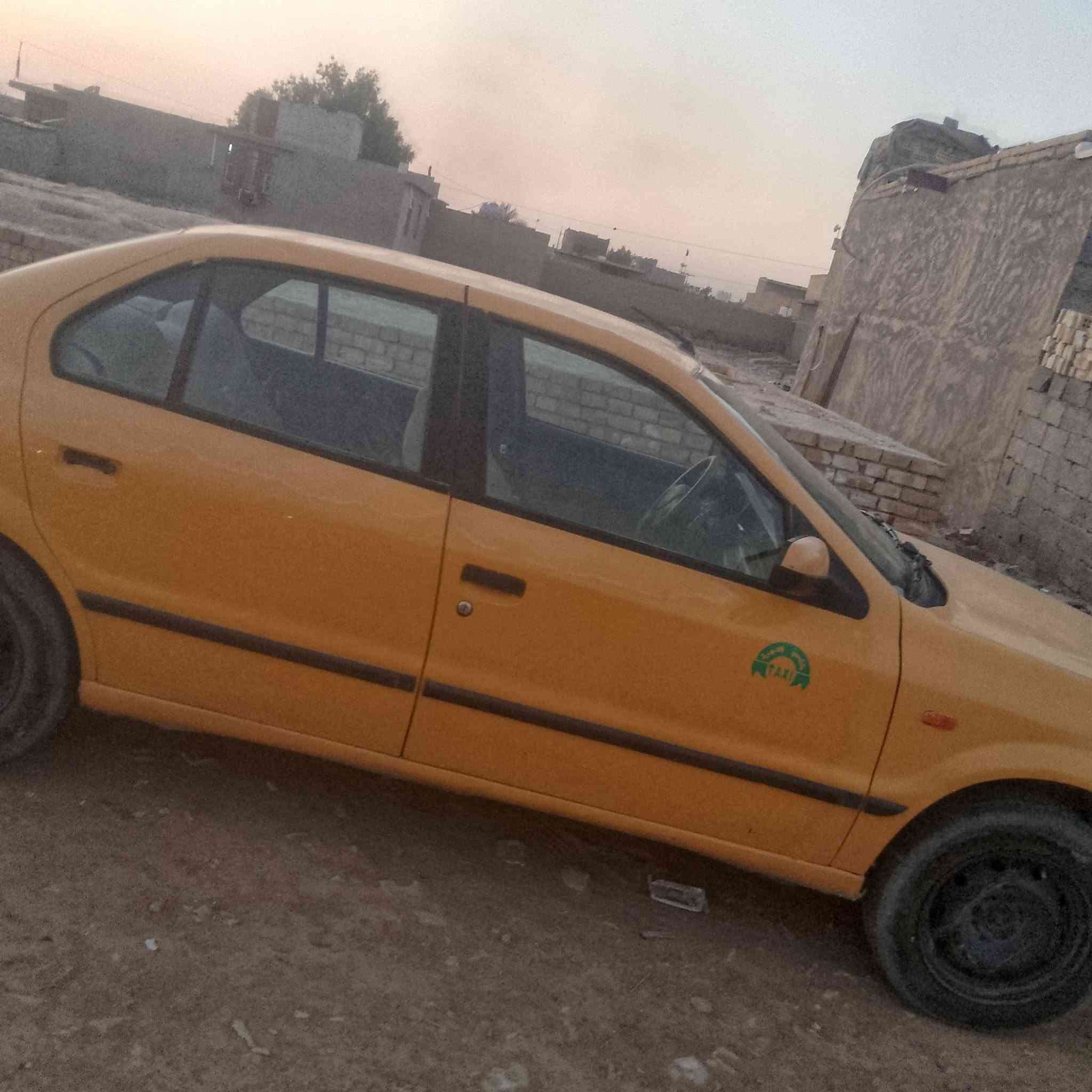 سيارة للبيع مكفولة من الدعامية للدعامية كفالة سنوية لل31 تحويل ثاني يوم مامطلوبة الف وين الجناية وتخم تاير صدر جديد تبريد كله شغالة حته السنتر للوك اترايك 200واني خادم اتصل وتتدلل السعر 30وبيه مجال ***********وبية وتساب هم خادم للفقير
