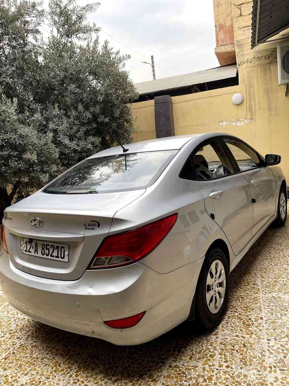 السلام عليكم
اكسنت مضلع موديل 2016 خليجي
كابون بانزين 
رقم نينوئ دولي اني الشرعي 
كير اوتماتيك
جوم كهرب
اشاير بل مري 
شاشه كبيرة 
كامرا دوارة وحساس خلفي
تبريد تدفئة 
محرك 1400
نظام ايكو 
كير مكينه شرط 
صدر امامي خلفي قبل سبوع بدلتو سيارة جاهزة ما تصرف عليها اي شي 
قطعتين تبديل بوند وجاملغ ايسر وسونار موجود
بيع فقط بدون مراوس ولا اقساط
السعر (92) وبيها مجال 
***********
