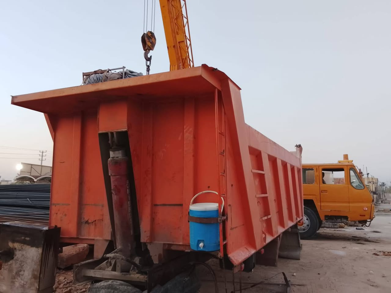 السلام عليكم بدي البي اثنة للبيع السعر35 رقم الاتصال ***********
