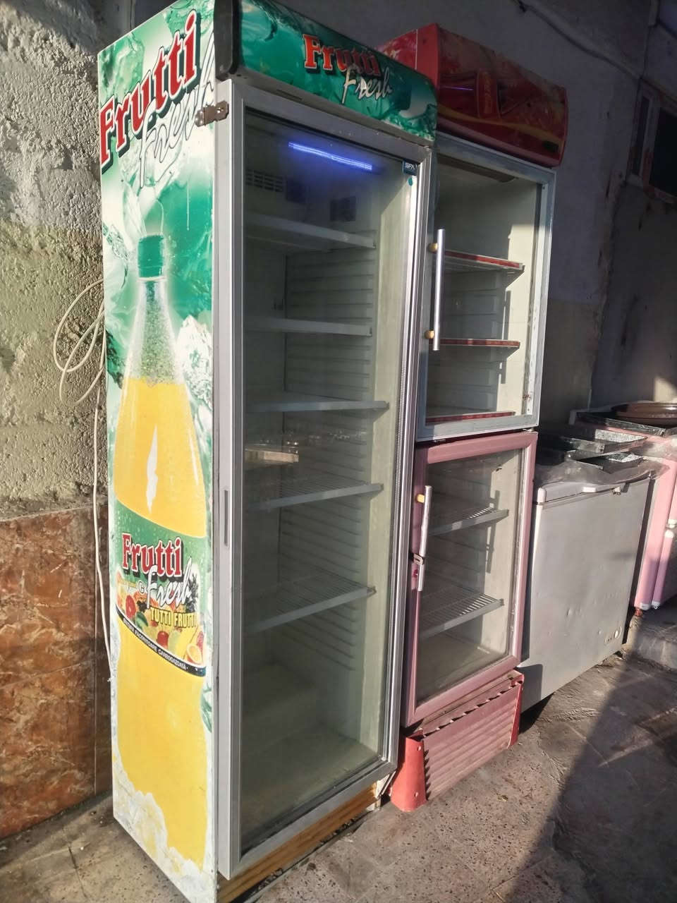 أغراض منزلية للبيع بأسعار مناسبة ***********
