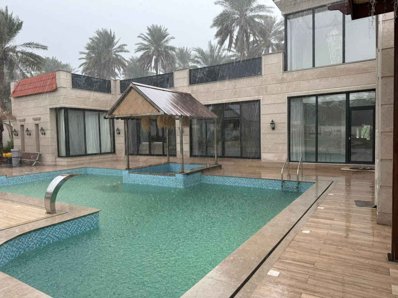 🌟 مـزرعة VIP 🌟
الرفاهية والخصوصية التامة في قلب "البعيثة"
استمتع بأجواء استثنائية تجمع بين حداثة التصميم وهدوء الريف:
• 🏊‍♂️ مسبح داخلي VIP: مغلق بالكامل، بنظام إضاءة ليلي وشلال جداري (صيفاً وشتاءً).
• 🎮 ترفيه متكامل: صالة واسعة، PlayStation، وطاولة تنس لمنافسات لا تُنسى.
• 🛌 غرف نوم بانورامية: إطلالات زجاجية مباشرة على الحديقة بتصميم مودرن فاخر.
• 🌳 حدائق ملكية: مساحات خضراء واسعة، جلسات خارجية (آلاچيق)، ومنطقة شواء احترافية.
علماً :- المزرعة موثقة في تطبيق اجرلي

📍 الموقع: بغداد - البعيثة.
📞 للحجز والاستفسار: [***********]

او مراسلتنا على الواتساب من خلال الرابط:- 

https://api.whatsapp.com/send/?phone=9647771588622&text&type=phone_number&app_absent=0&wame_ctl=1
