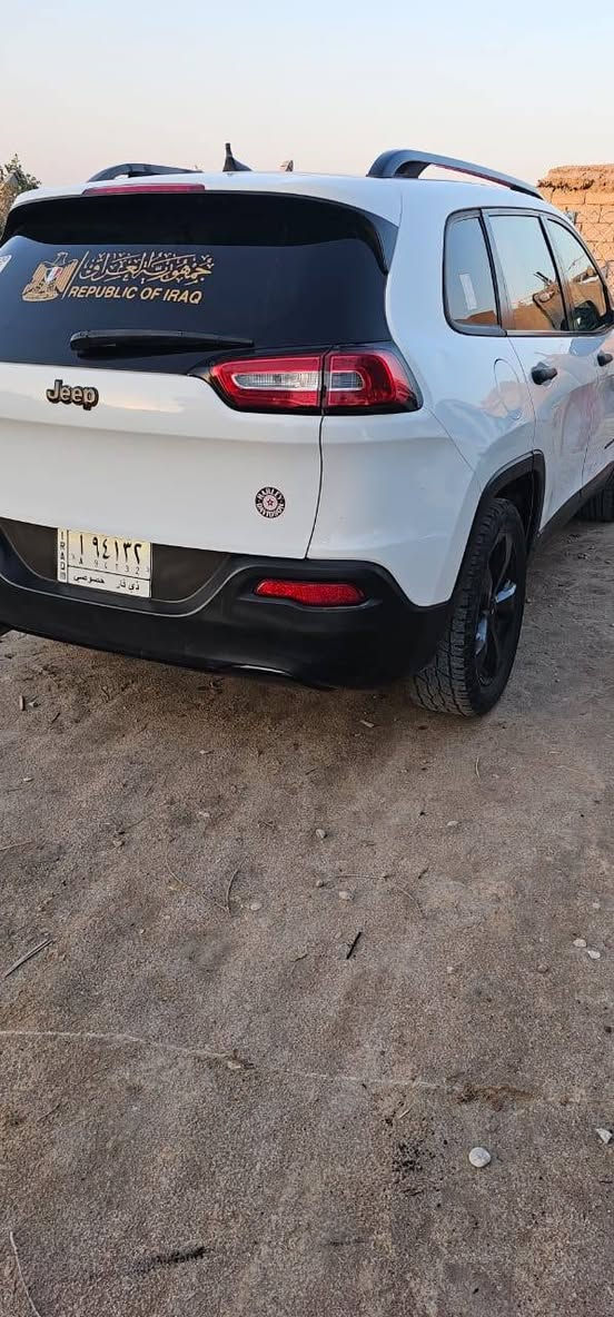 للبيع جيب بزون 2017 ذي قار
تبديل بنيد وجاملغ السيارة جاهزة كتاب فحص موجود سعرها 115  الغراف تحويل ثاني يوم 

تلفون ***********
