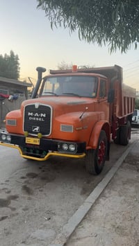 للبيع سيارة جاهزه من كلشي  العنوان بغداد ٠٧٧١٦١٠١٩٩٥