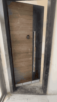 قاعتين للإيجار حديثة ط١ + ط٢ ترهم عيادة طبية أو مكتب العنوان الحرية الثالثة ٤٣٠ قرب السمجة 
*********** مكتب دلالية
