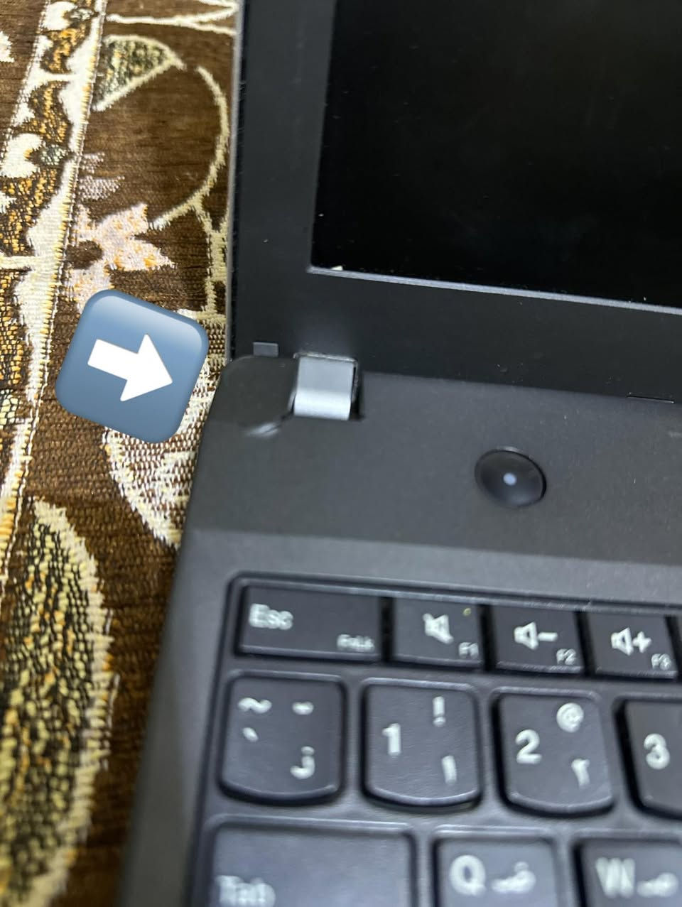 لابتوب للبيع السعر 100 الف 
لينوفو core i5 الجيل الثالث 
هارد 500 HHD
(بطارية ضعيفة +بي ضربة بسيطة مبينه بالصورة )
رقمي ***********
