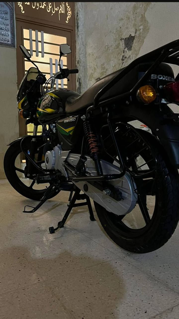 السلام عليكم
دراجة #بوكسر  هندي مرقمة موديل 2023/12/28

نازله من المعرض

2025/2/7#

دراجه ع وضع الشركه # 

 #وسنويته ب اسمي تحويل ثاني يوم مكاني كربلاء

السعر 2300وبيها مجال مستعجل على بيعتها 

ملاحظه الصور قبل شهرين حالياً الدراجه احلى بهواي 
***********
