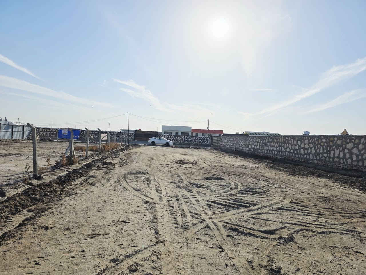 ارض للبيع مساحه850 متر وجها 15 ونزال55 ع طريق الدغارة ديوانيه خلف مطعم واثق بلمزارع   سعر 24 وبيه مجال***********
