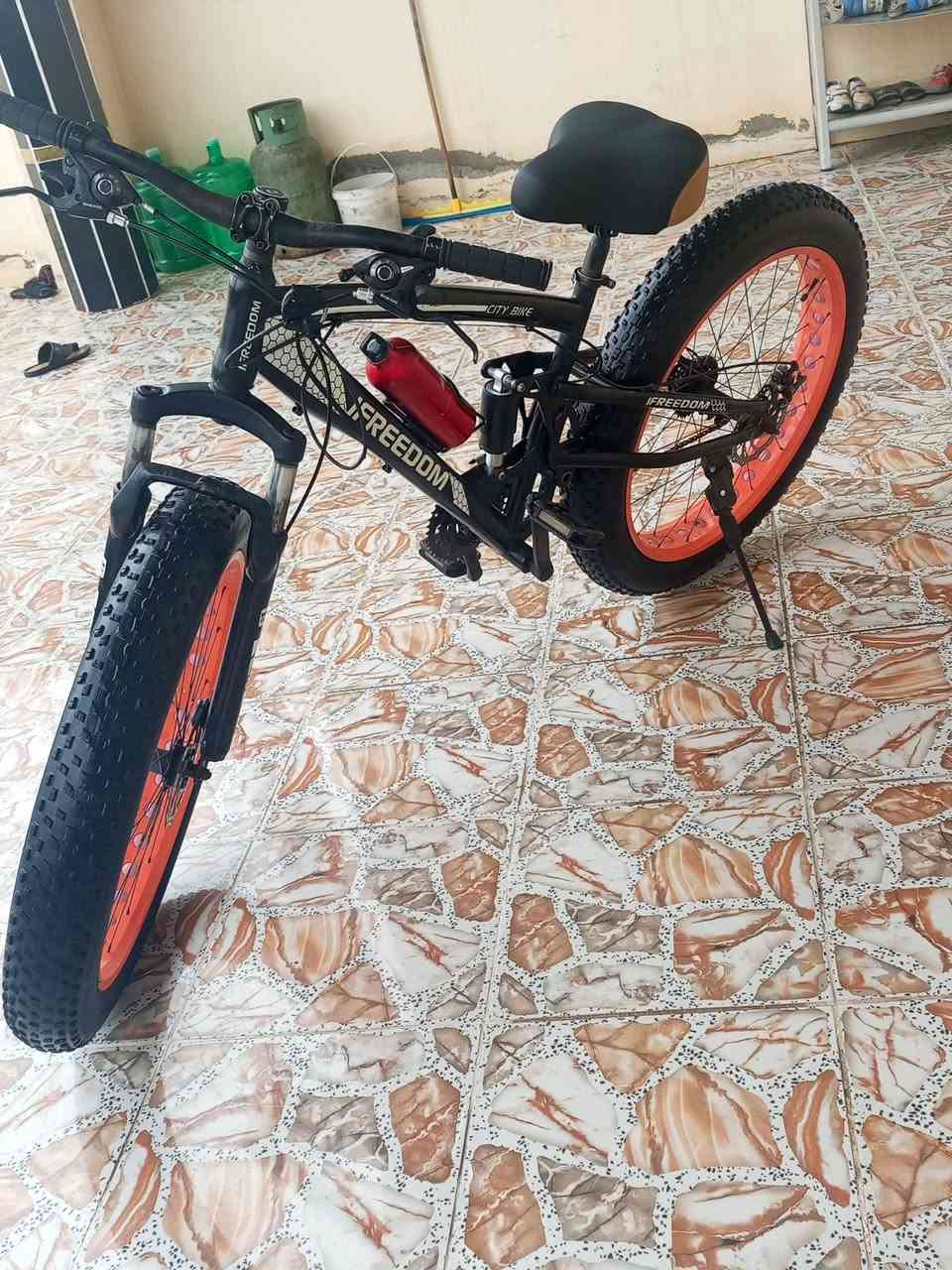 سلام عليكم جماعت لكروب بايسكل للبيع لسعر 100قفل اذا شراي اتصل ***********
