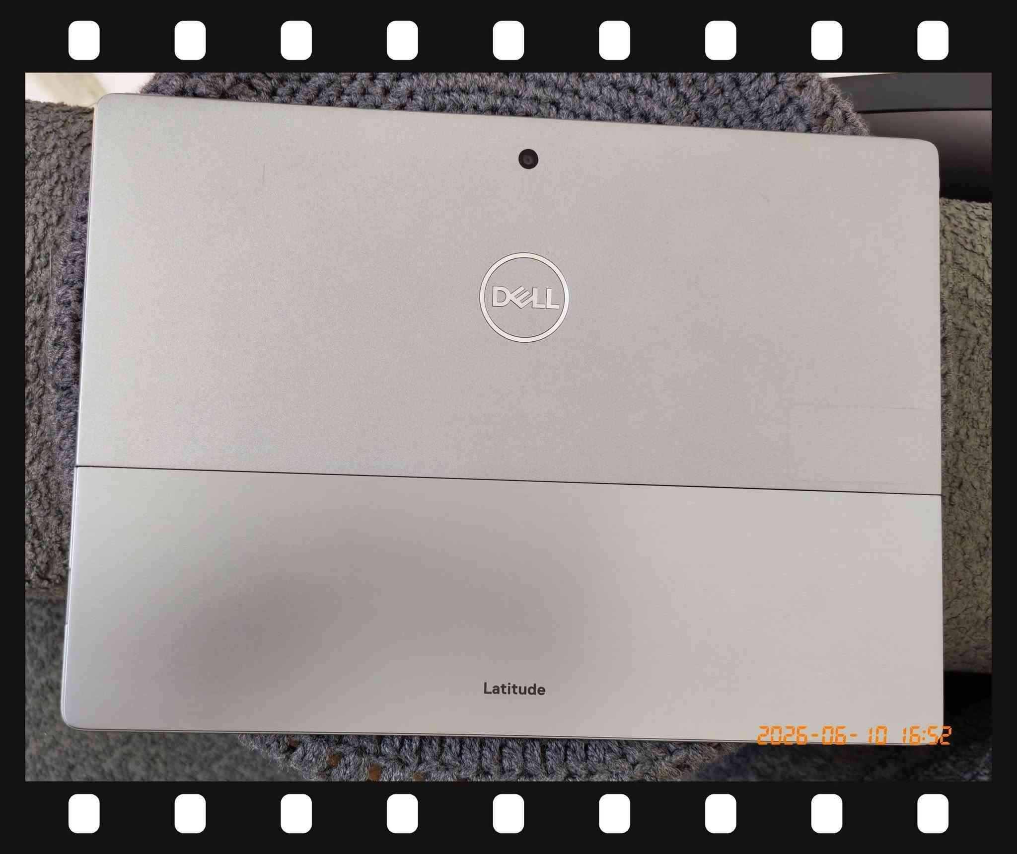dell latitude 7320 2in1
cor i 7 generation 11
13 inch 
SSD 256
RAM 16
العنوان : بغداد / الغزالية 
***********
السعر 350 الف
