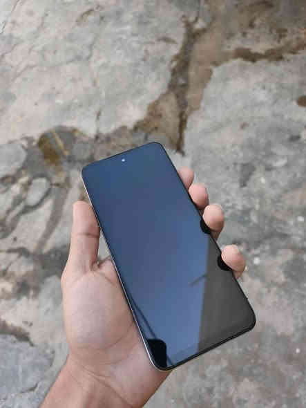 السلام عليكم
انفنكس هوت 30 بلي 
ذاكرة 128 عشوائية 16
مبدل شاشة أصلية فقط
ملحقاتة شاحنة وهتفون
سعره 80قفل
العنوان الرمادي حي البكر قرب النادي الملكي
***********
