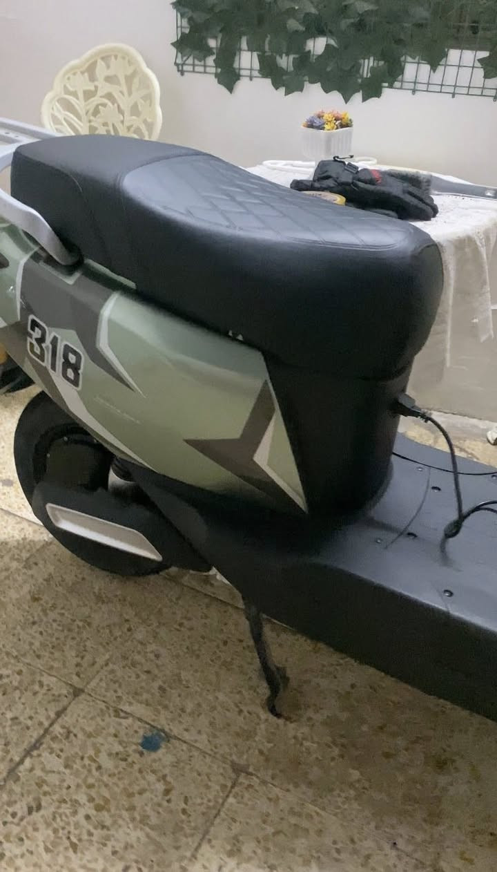 السلام عليكم أخوان
ماطور شحن 318
نضافه %90 بعده عل وكاله 
صندوق مالته موجود 
مرايات الاصليه مالته موجوده 
سعر 650وبي مجال قليل

(ملاحضه )بي كسر بل درع موضح بل صوره


**إذا كنت صاحب هذا الإعلان وتريد حذفه لأي سبب، رجاءا أرسل رسالة إلى الدعم الفني**