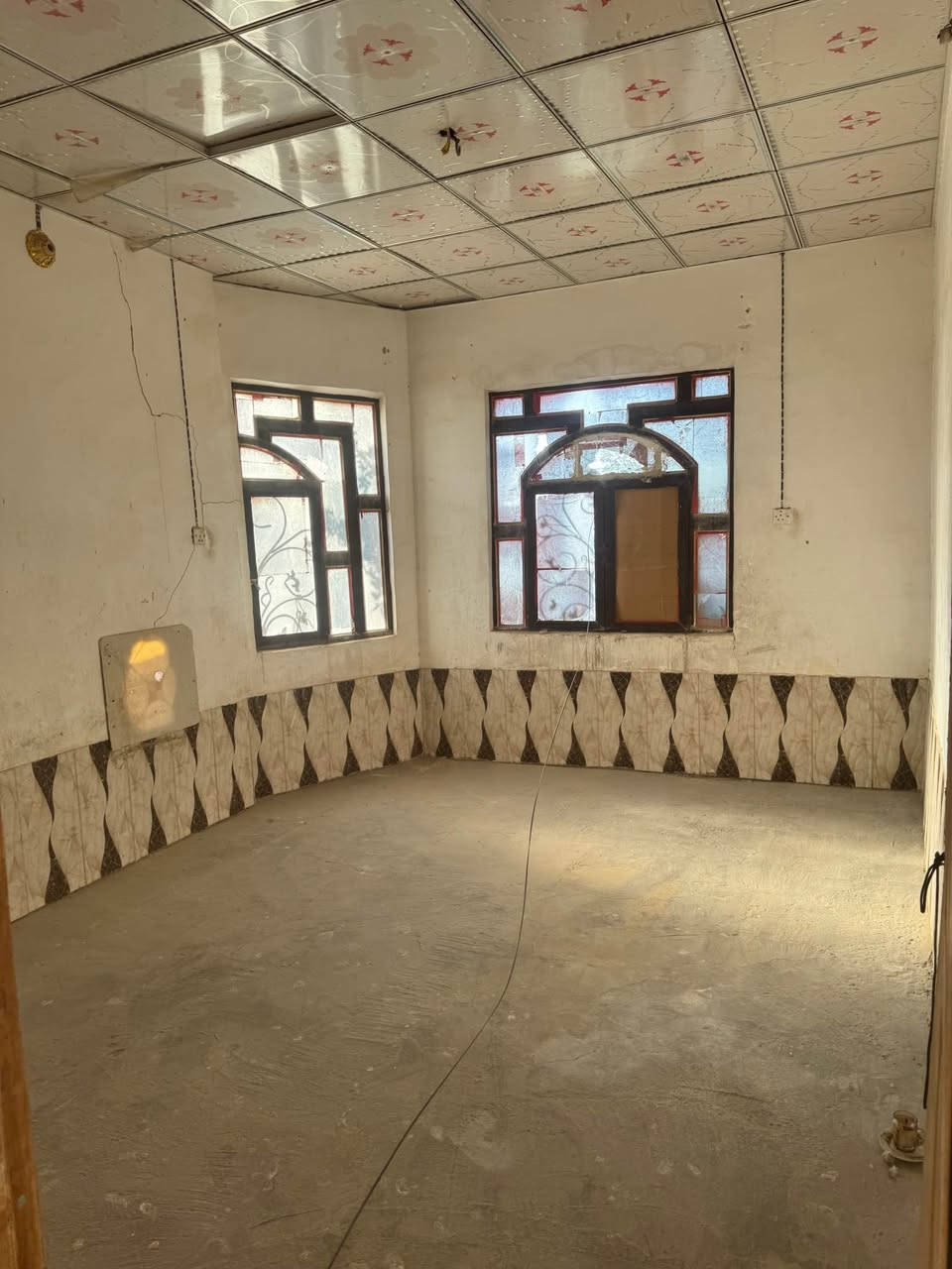 دار لأيجار طابقين 50متر بشارع المطار القديم ورا مدرسه الشهيد علي الرماحي ايجار 150 الف 
واتساب *********** النجف, العراق
