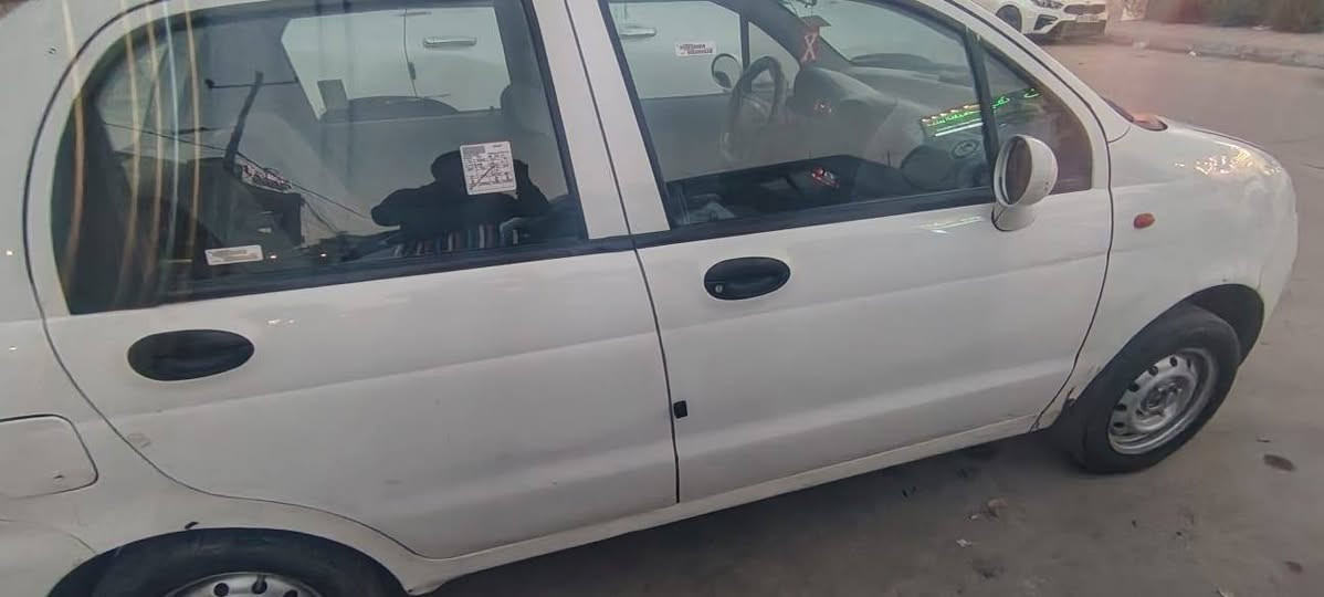 للبيع 

محرك وكير شرط 

تبريد وتدفئة  شغال 

بدون صبغ بدون بارد 

صبغ فقط دوائر ودوسات 

طخم السيارة نص عمر

التايرات نضيفة 

الرقم والهزة جديد 

السيارة بأسمي 

شرط التحويل 

بيها ملاحظات كدام العين فقط .

السعر 37$ وبيها مجال 

للاستفسار 

***********

***********
