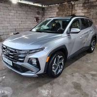 توكسان ٢٠٢٤ وارد ضرر سرقة جاملغ أمامي جهة السايق فقط مبدل نفس اللون. ٢...