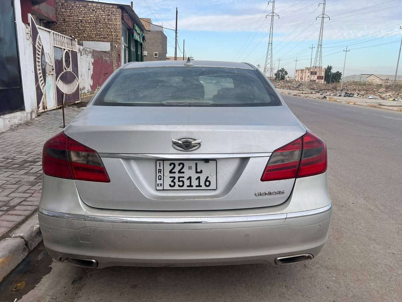 السلام عليكم
جنسز للبيع موديل 13

محرك 6,سلندر

حادثه بنيد وجاملغ مكان سياره ديوانيه

***********

السعر 110وبيه مجال
