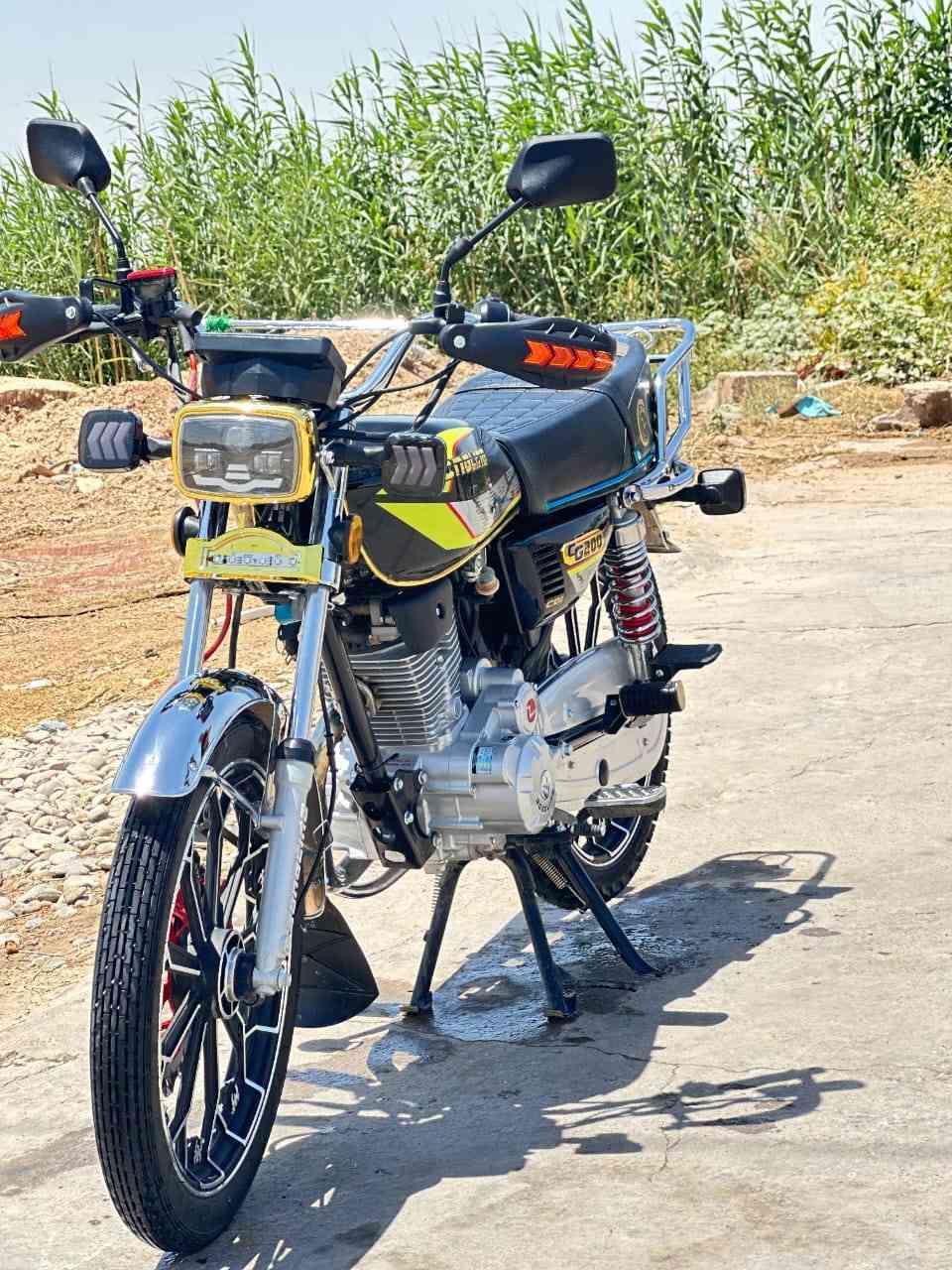 سلام عليكم شباب دراجة ساڤاني موديل 2025 نضيفة نقص شاشة تريدهة معدل شلعة مفولة اي نقص مابيهة محرك نضيف اوراق كاملة اصولية سعر 750 قفل مكان ديالى خالص فلكة المصطفى رقم *********** مستعجل اخيكم
