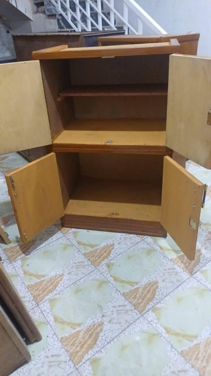 بوفيه زغيره وميوزه تسكام جداد سعر مناسب مكان حله ابو غرق شراي يتصل على رقم *********** اني مكلفه سعر مويمي
