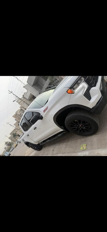 سلفادورZ71 موديل 2024 ماشيه 8 الاف كيلو حادثة جاملة امامي وجامغ خلف باررد راجع بدون ايربك بدون دواخل تضليل 80‎%‎ سنوية مدة سنة سعر 35 الف $
***********
