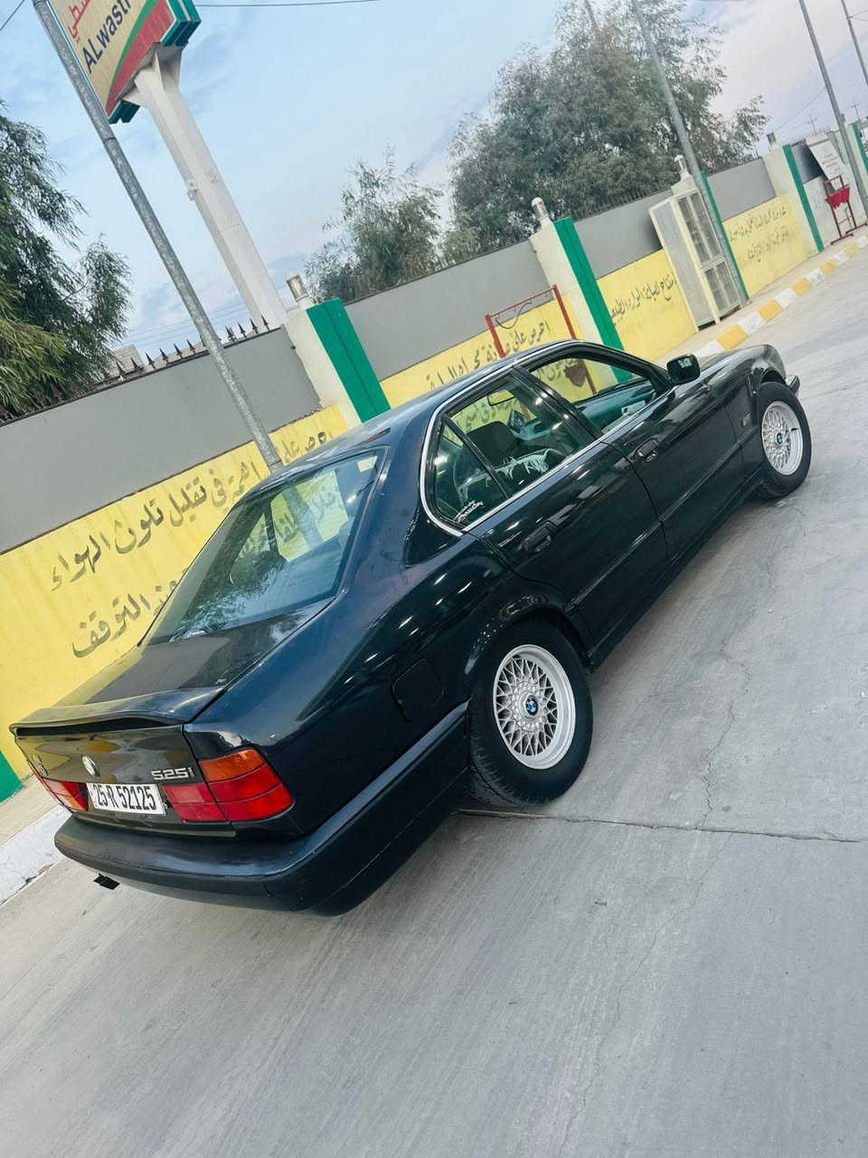 سلام عليكم
سياره BMW لون اسود للبيع موديل 94
گير اوتو محرك كبس ديجتال  رقم كركوك مشروع وطني  بسمي سنويه لل28 
دفتر بنزين موجود
تدفئه تبريد شرط
سياره بيها تصفيه شويه
صدر امامي خلفي كله جديد
اتصال ‏‪***********‬‏ 
السعر 72 مكان السياره كركوك
