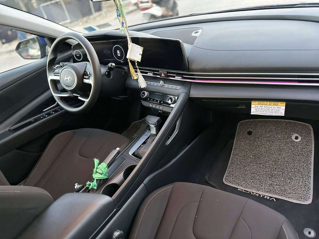 سلام عليكم النترا للبيع موديل 24 حادثه فقط جاملغ ومصلح نفسه علبارد بدون صبغ ايرباكات سليمه بدون رقم فحص موقت فقط المواصفات بصمه تشغل أبواب وصندوق محرك 2000 دوش بانزين تبريد بيانو لمس تبريد منفصل رادارات 360 درجه (امامي جانبي خلفي ) التحذير عند فتح الباب رجاج ستيرن عند تحذير رادار الأمامي تحكم ستيرن 4 جهات دشبول 4 وضعيات متغيره 3 وضعيات قياده مثبت سرعه ذكي ( تحذير عند مغادره المسار ) شاشه بلازمه حجم كبير لمس تدعم نضام الإبل كار بلي ولاندر ويد اوتو وخرائط GPS شحن واير ليس تشغيل عن بعد اضواء ترحب عند الاقترب مازدات لد نهاري بيه مواصفات بعد اكثر (***********)
