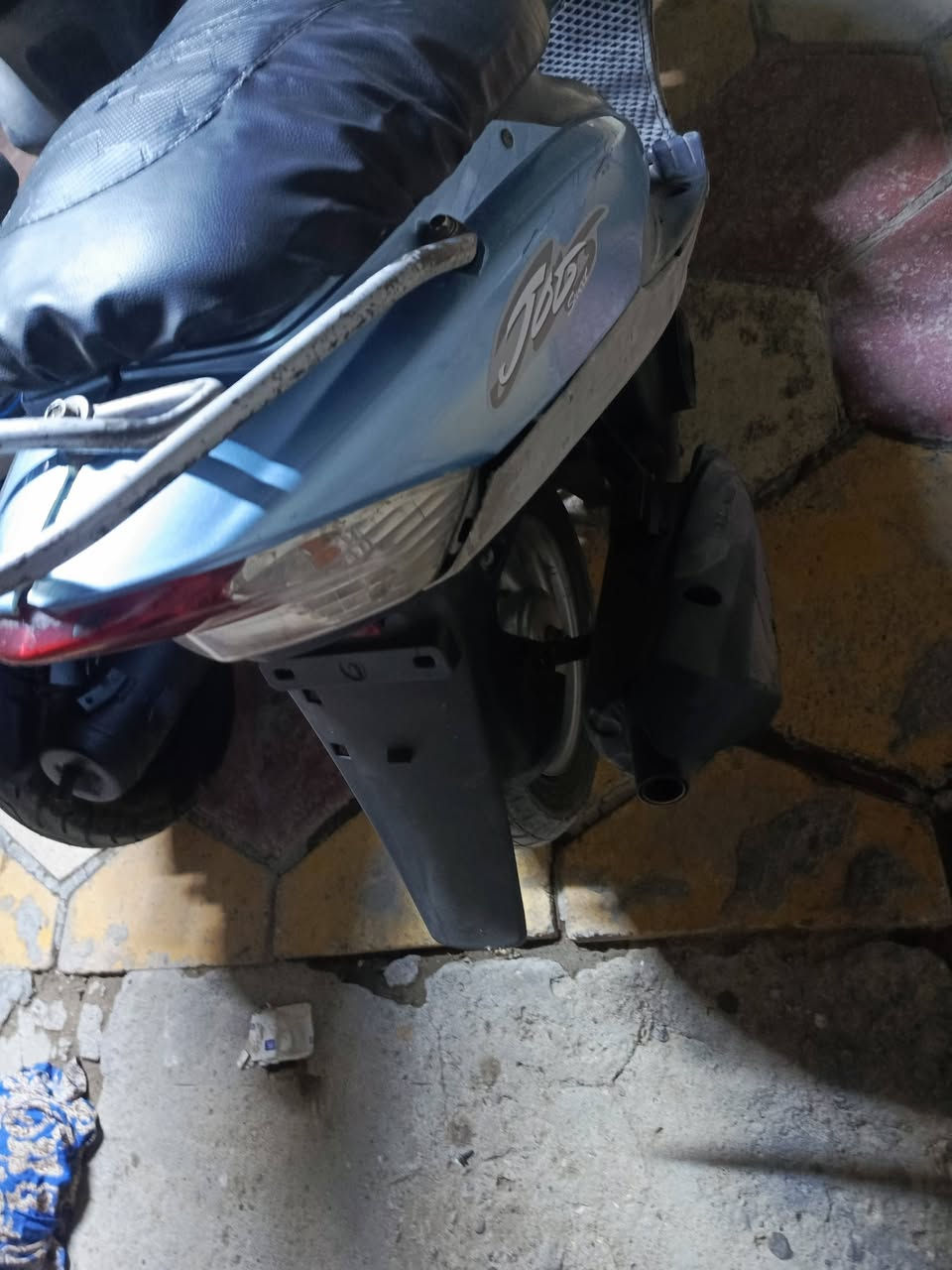 سلام عليكم دراجات البيع نضيفات وحلوات شغالات من طول الطول سلف هندر كهربائيات كلها  شغاله 50 بلاد مكاني صالحيه قرب مركز شرطة شراي يتصل على الرقم ***********
