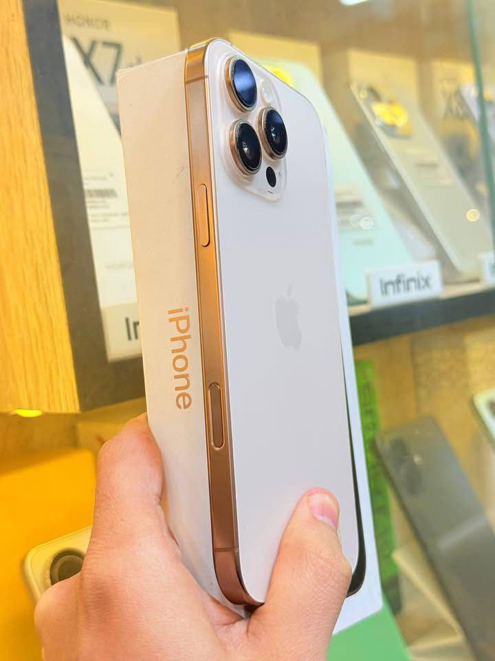 ايفون16برو ماكس جهاز وتر نضافه ميه بل ميه شرط جلخ ما بيه ذاكره256بطاريه91دورات شحن 480 سعر على رقم***********  :***********
