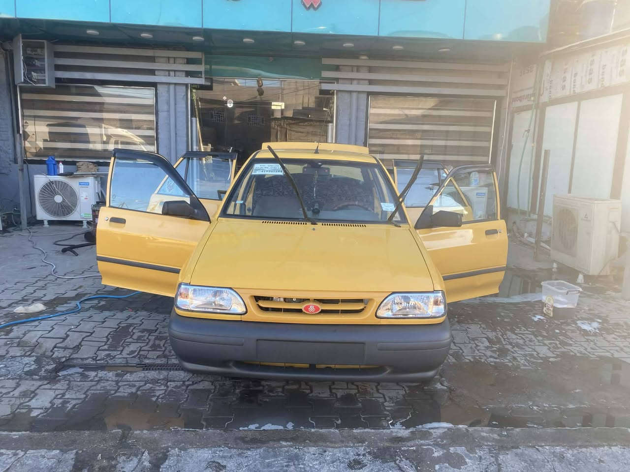 سايبه رقم بغداد للبيع لا يوجد نقص بيها مجال السعر 31 مكاني بغداد أبو غريب ***********2
***********موديل
2015
