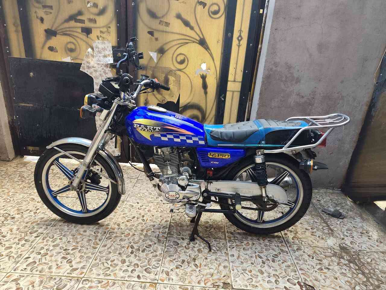 بارت 200 عيتاني 🏍
مكنه محرك كبس
منفيس 🎫اصلي
مرش ✅سلف
كامل من كلشي  
سعرو 440 الف
*********** 
وتساب اربيل
هه ولير
