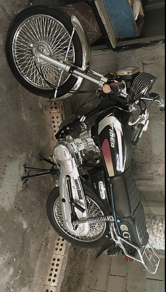 تايكر للبيع  ***********
