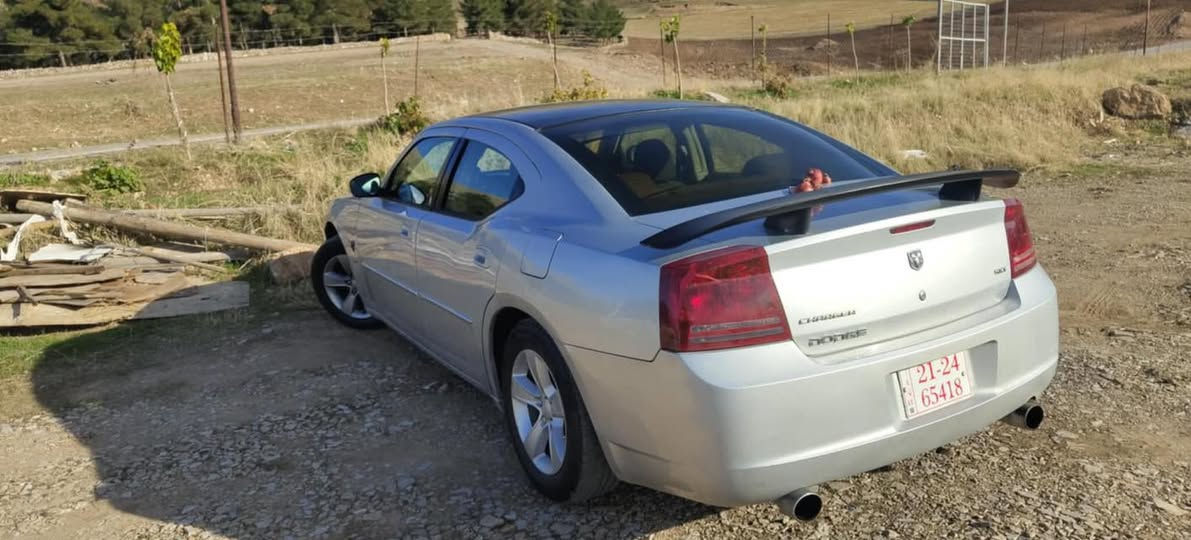 سەرەتا بە ناوی خوای گەورە
دۆج چارجەر ٢٠٠٨(sxt)بڕاوەی سنوق لە هەمووی گرنگ تر سەیارەکە محەور نیە  
سەیارەکە هی مەعرەز نییە هی ماڵانە
بێ چاڵوو شوخت بێ عەیبوو عار بە شەرتی گێڕو مەکینە 
سەیارەکە زۆر بە پاکی ماوەتەوە v6ی مەکینە 3.5 لە قووەتی خۆی بێزارە   سەیارەکە دینار مەسرەفی نییە و زۆر بە پاکی ماوەتەووە و ٤٦ گەڵاو ماعمەلەیەکی کەمو برایانە ئەوەش رەقەم تەلەفوون یان بە چات *********** ئەگەر موشتەری نیت سەرمان مەئێشێنە لەگەڵ ڕێزوو حورمەت بۆ هەموو لایەک
