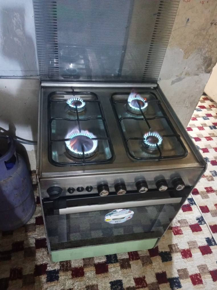 طباخ تكنو عشتار مصري باب الاول شرط الشغل عالفحص العيون والفرن السعر125 وبيه مجال شراي تفضل خاص.كركوك كركوك, العراق


**إذا كنت صاحب هذا الإعلان وتريد حذفه لأي سبب، رجاءا أرسل رسالة إلى الدعم الفني**