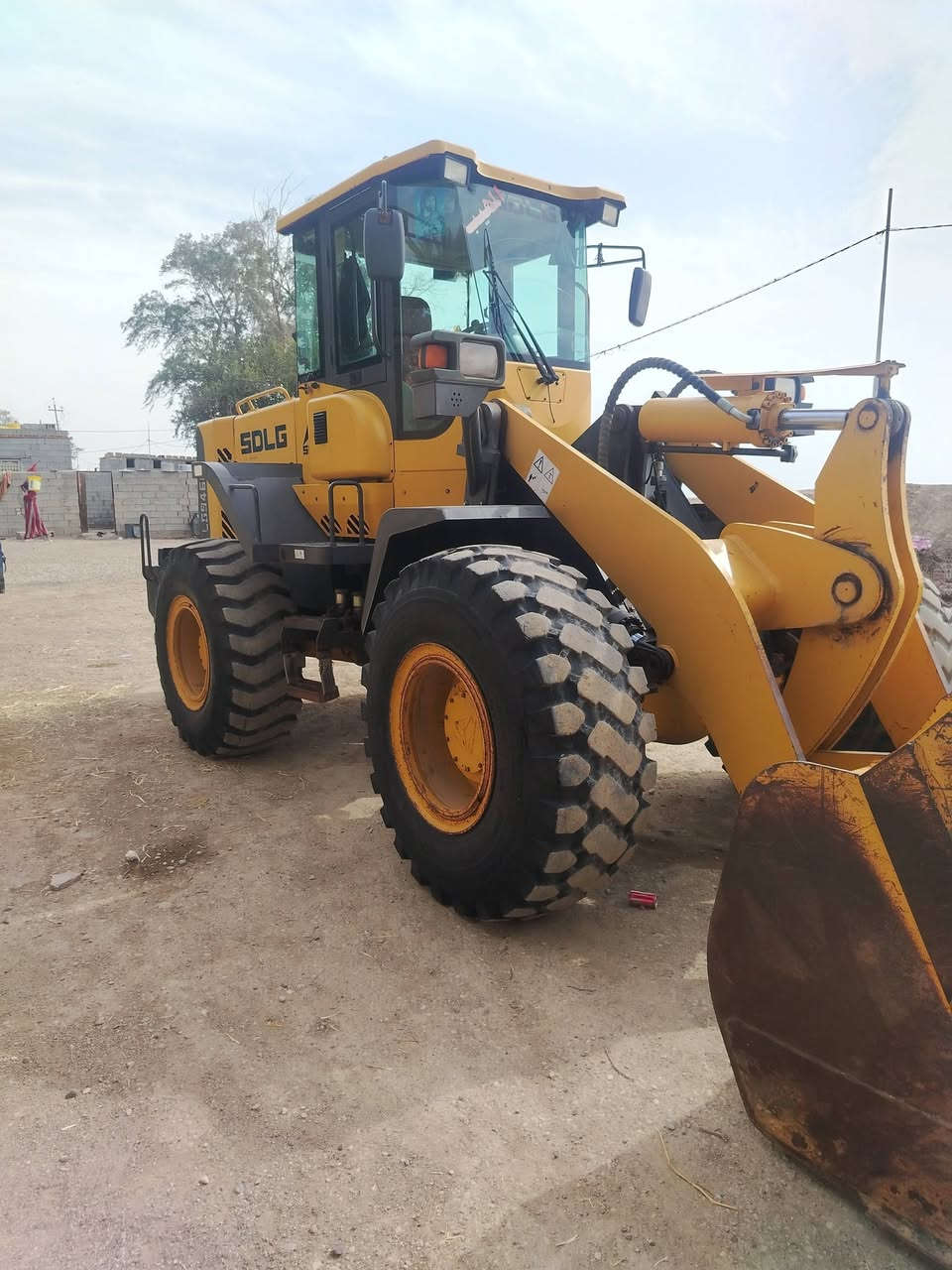 شفل البيع مديل ١٣ حجم ٤٦ مكفول كير مكينه رقم واسط مكن واسط مفرك قريبه ***********
