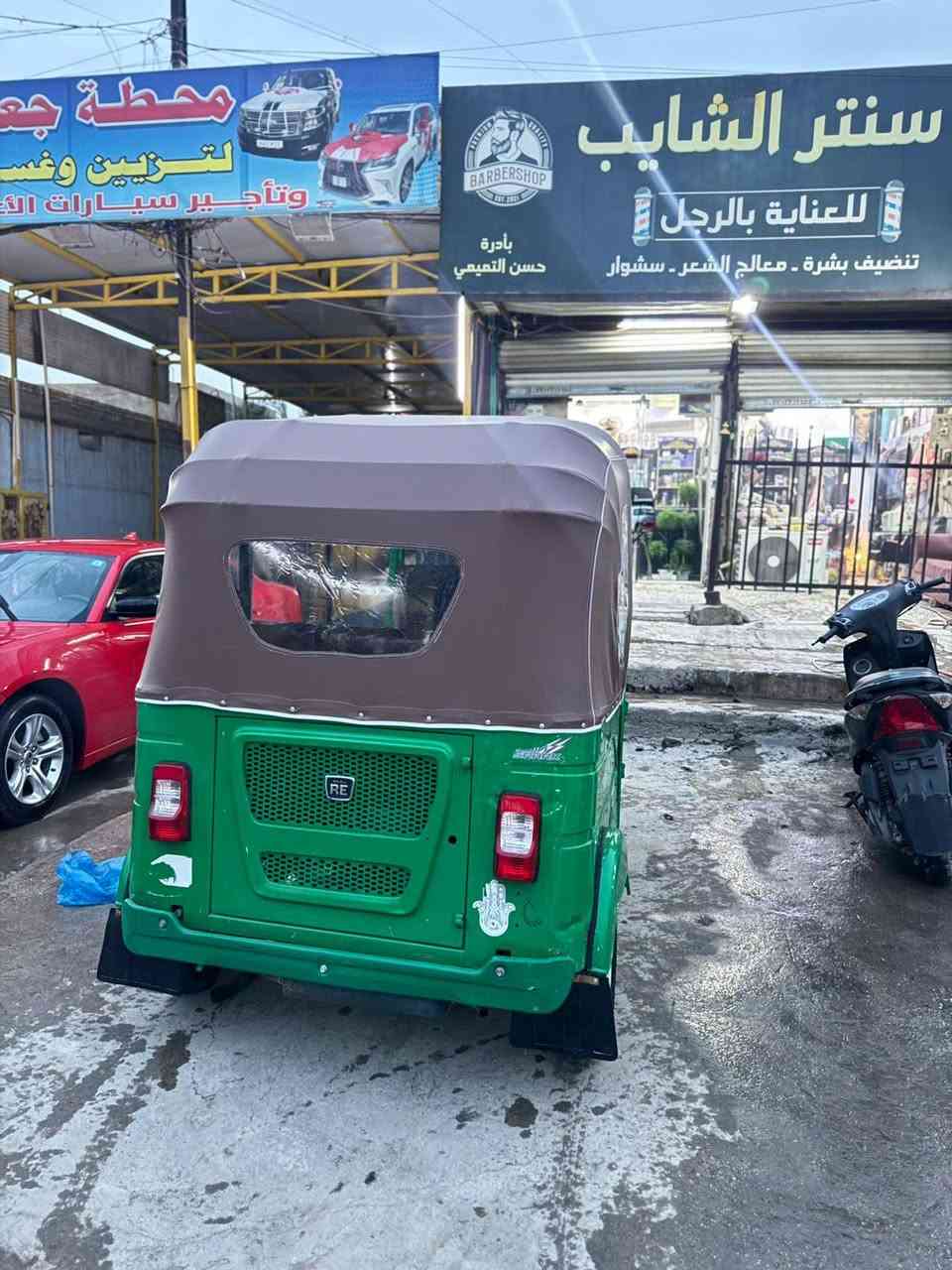 السلام عليكم تكتك 21شهر 11رقم وسنويه نكليزي بيه رصعه جوه لبكلايت مامعمره مثل ماموضح بصوره لمكان بغداد ضباط ***********
