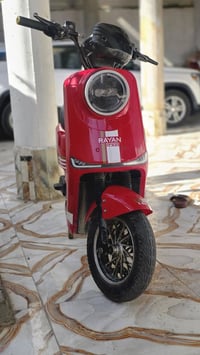 R900 • دراجه شحن • بطاريات ممتازه