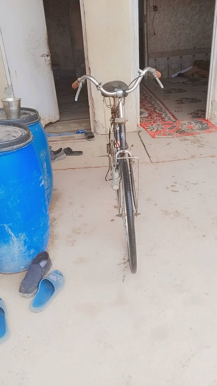 بايسكل للبيع 110 وبي مجال هذا عنو وهذا رقمي ***********
