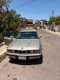 للبيع BMW 525 i 1990 مستعجل على بيع بسبب ظرف الي تفيدة يدخلي واتساب 07...