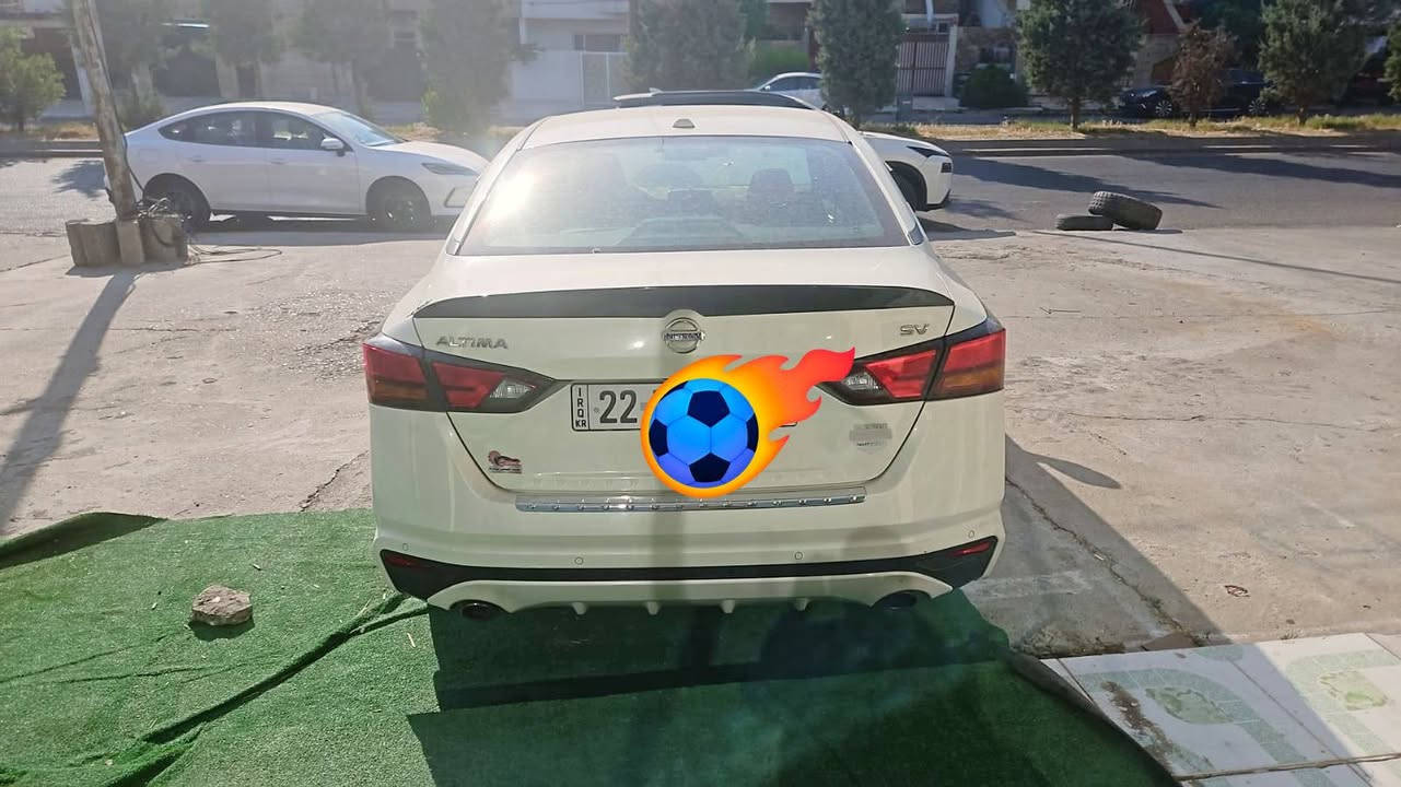السلام عليكم ...
نيسان التيما موديل 2022
مواصفات sv plus / AWD
لون ابيض حليبي / فتحة سقف / داخل نظيف بنسبة ٩٩% / رادار امامي خلفي جانبي  / شاشة / تحديد سرعة / اوامر صوتية / تحكم ستيرن / كشنات تدفئة / كاميرا خلفية / تحكم بالمرايا / ويل كب ١٨ انسى الطسة / تبريد ما شاء الله ثلج / بصمة تشغيل / تشغيل عن بعد /
السيارة ماشية ٣٦ الف مايل فقط
رقم اربيل سنوية لحد ٢٠٢٩
هزة جديدة قبل شهر
طخم تايرات جديد تايلندي
مبدل دهن بريك
مبدل دهن مكينة
مبدل دهن الكير
حادث السيارة جدا بسيط ومو لأن سيارتي بس ما شاء الله عليها متصرف عليها ربع دينار
حادثها جامرلغ يمين فقط صبغ امريكا بدون دواخل مع الدعامية الامامية فقط وصور الحادث مرفقة مع الصور بالمنشور
طبعا البنيد والجامرلغ الايسر مفتوحات لاجل ( العيار ) فقط فقط
لا مبدلات ولا مصبوغات .
المكينة والكير ما مفتوحات على وضع الشركة .
بيها سونار قبل شهرين برغي برغي وقطعة قطعة ... وسوي سونار وين متريد ... ترايك لوين متريد لأن واثق من الشي العندي
السيارة موجودة باربيل شوكت ميعجبك خابر وتدلل
السعر ١٥٥ وبي مجال بسيط .
سيارة اروح واجي بيها على شغلي فقط مو مال شغل ومتعوبة كلشي بيها على وضع الشركة .
***********
