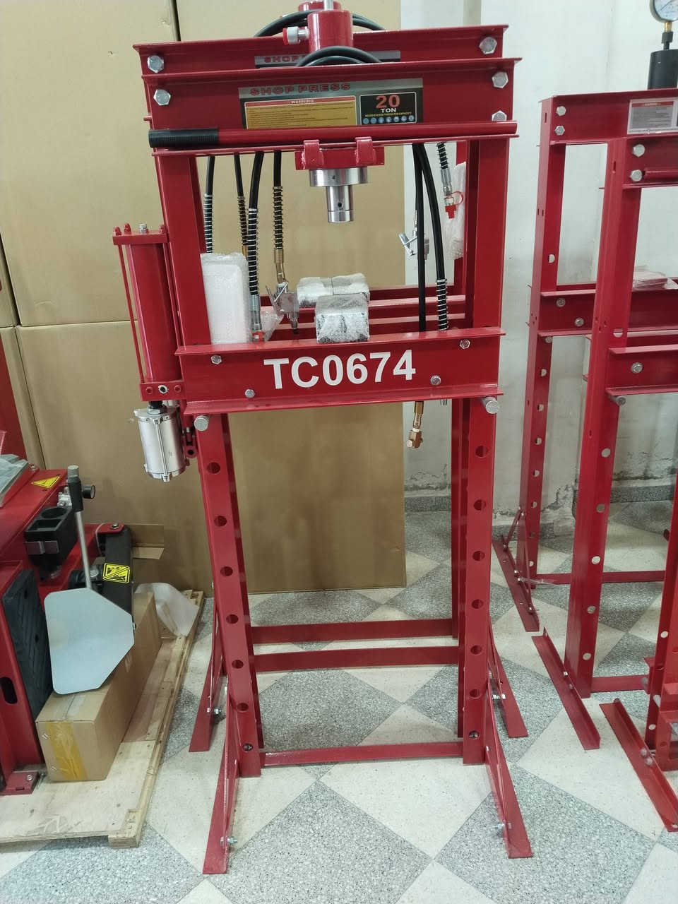 متوفر معدات الميكانيك و ورشات العمل و التقنيات 📦✅✅
التوصيل متوفر 🚛📦 69 ولاية ودفع عند الاستلام 
الواتساب 0557994344 
#ورشات_الميكانيك  #متريال_الميكانيك


**إذا كنت صاحب هذا الإعلان وتريد حذفه لأي سبب، رجاءا أرسل رسالة إلى الدعم الفني**