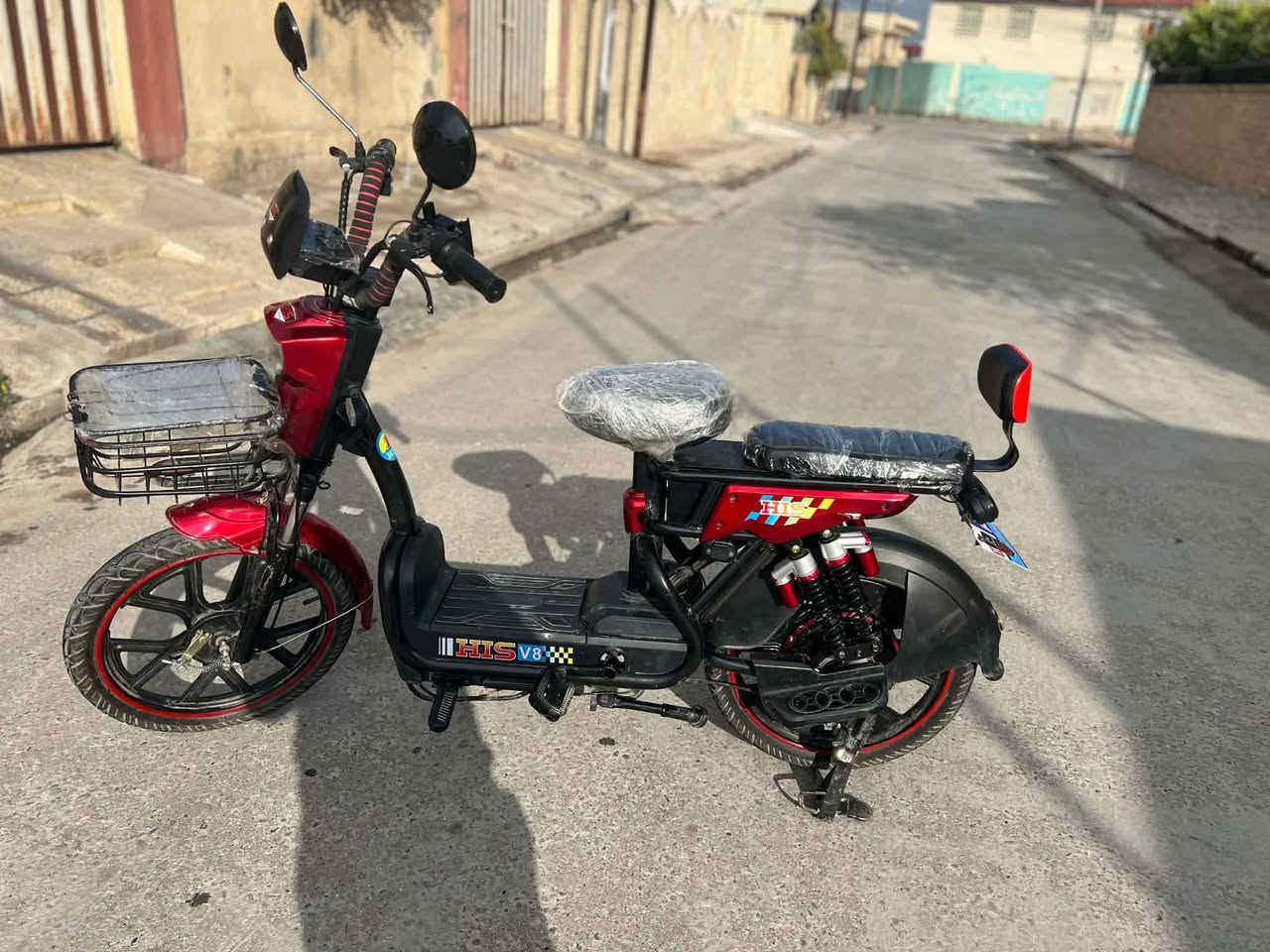 ماطور شحن His
حجم26

كلو شغال ماناقصو شي

5بطاريات شرط الفحص

سرعة99

مسجل بصمة كلو شغال

سعر225وبي مجال


**إذا كنت صاحب هذا الإعلان وتريد حذفه لأي سبب، رجاءا أرسل رسالة إلى الدعم الفني**