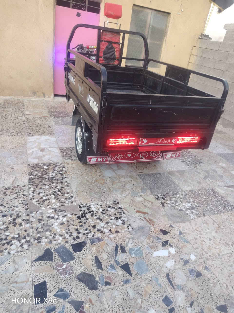 ستوته البيع جديده موديل 24  سعر 1900 وبيها مجال وانا خادم لطيبي
العوان بغداد حي نصر ***********

